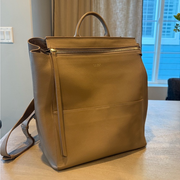 MINA BAIE - Harper Midi Backpack (Leather) - Picture 4 of 7